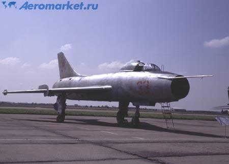 Самолет Су-7